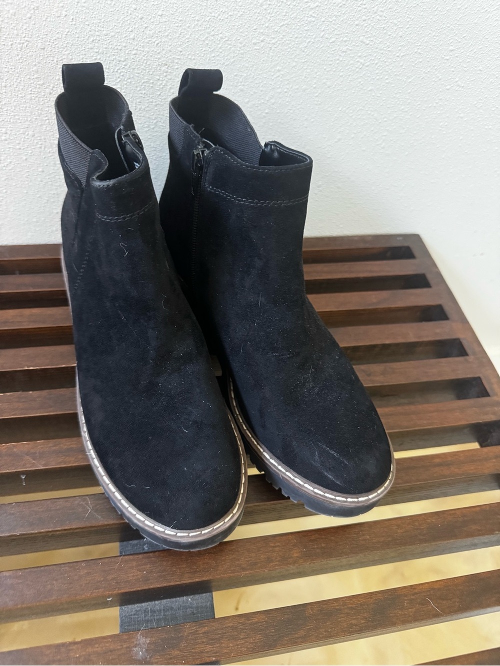 Kohl's Black Suede Ankle Booties